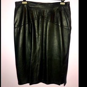 RARE plus size black leather pencil skirt!  size 16